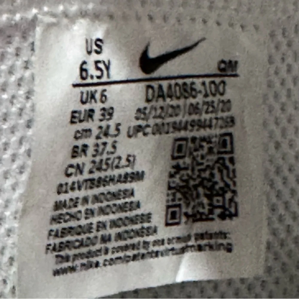 NIKE Blazer Mid '77 (GS) White/Black in Size 6.5Y - Picture 8 of 9